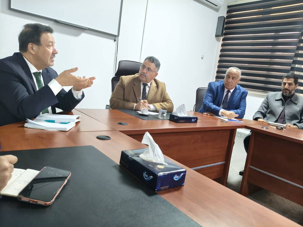 لجنة إعداد برنامج التدريب الميداني للمعاهد الفنية المتوسطة تعقد اجتماعها الثالث مع خبراء فرنسيين