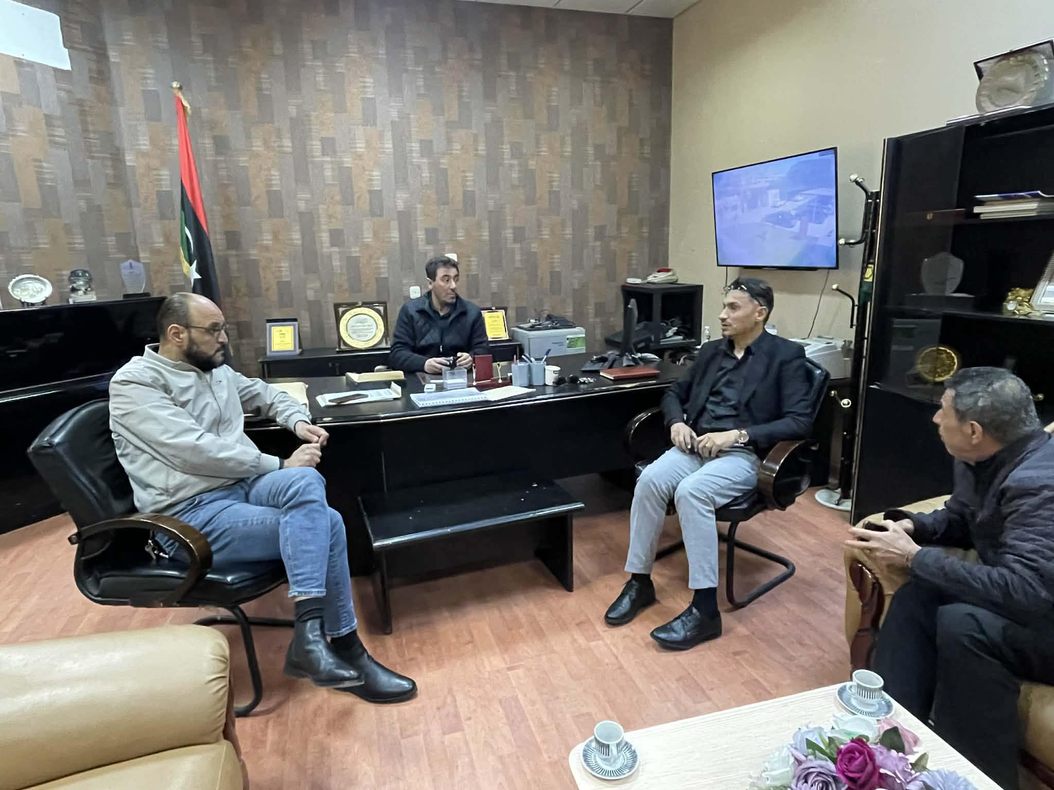 "أبوراس" مدير إدارة الدراسات العليا يُؤكد استمرار برنامج الدراسات العليا (الاستدراكي) ونجاحه بما يضمن تمكين المعيدين والخريجين المتميزين من نيل درجاتهم العلمية